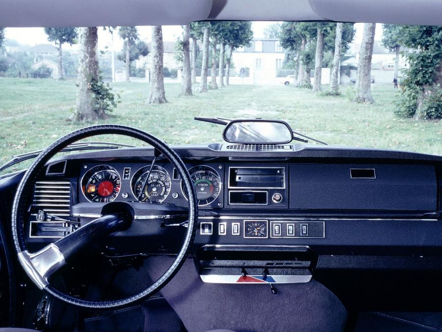  Citroen DS21 Berline 1968 года  (фото 7 из 12)